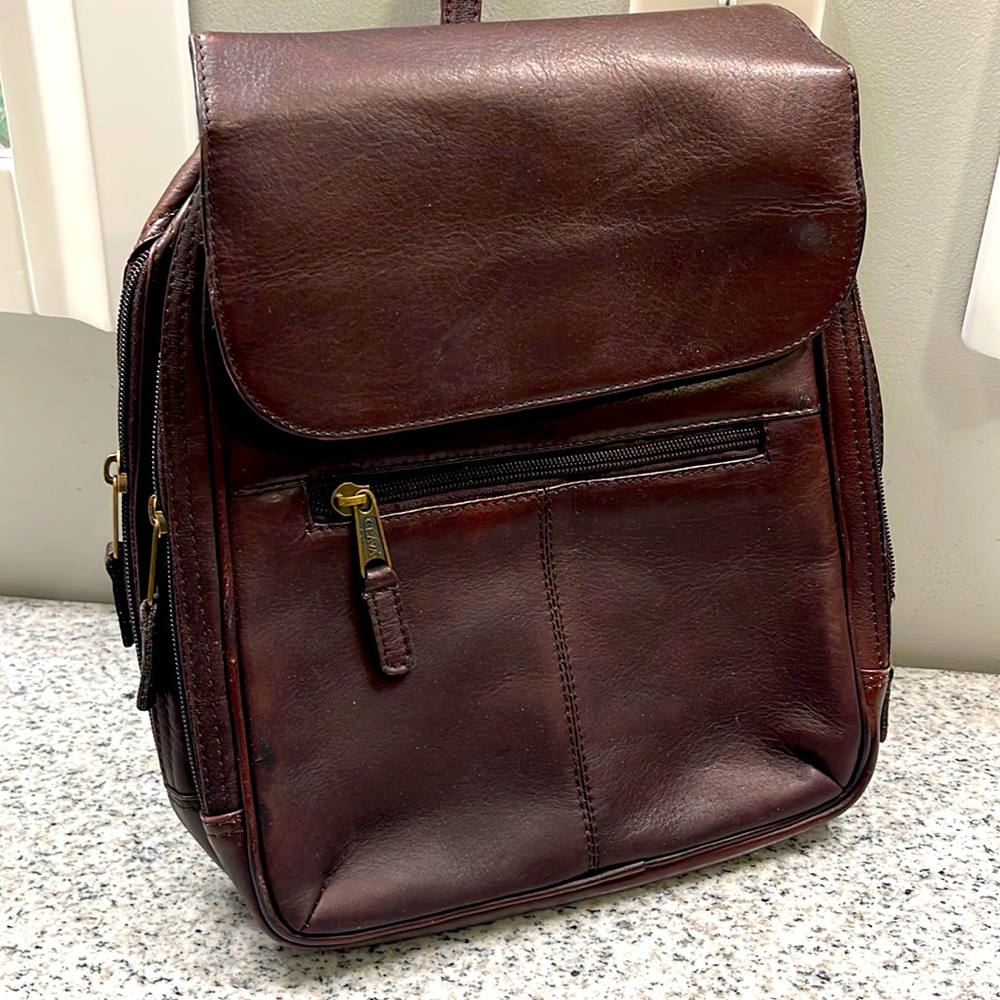 Clava Leather Backpack Purse EUC